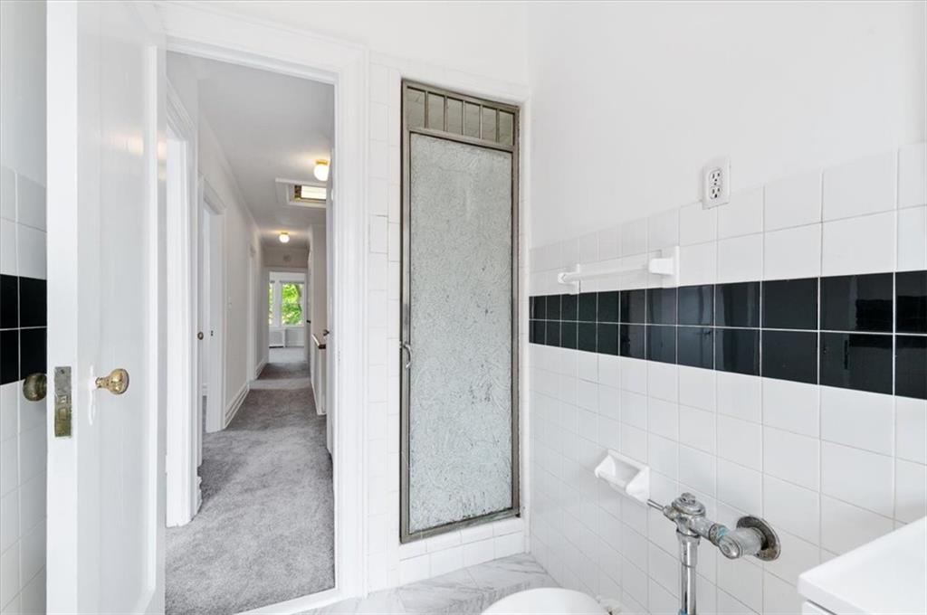 1506 East 29th Street, Brooklyn, New York, 11229 image 21
