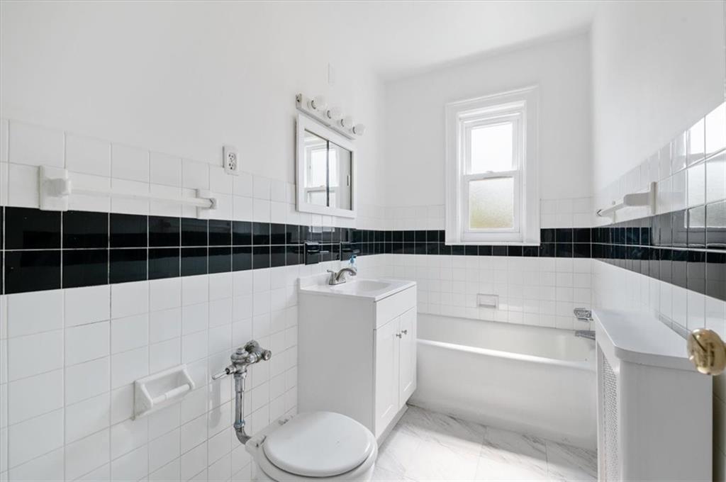 1506 East 29th Street, Brooklyn, New York, 11229 image 22