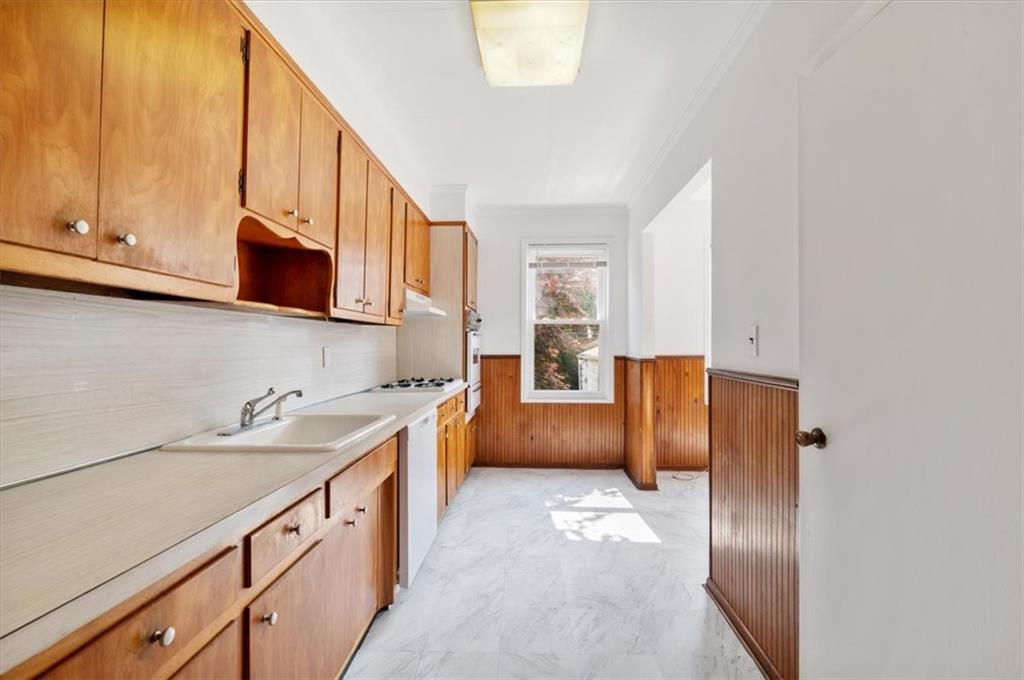 1506 East 29th Street, Brooklyn, New York, 11229 image 9