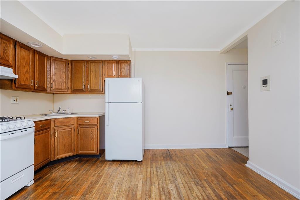 9430 Ridge Boulevard 6F, Brooklyn, New York, 11209 image 13