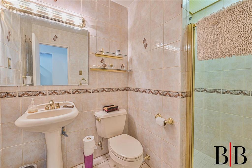 203 Whitman Drive, Brooklyn, New York, 11234 image 13