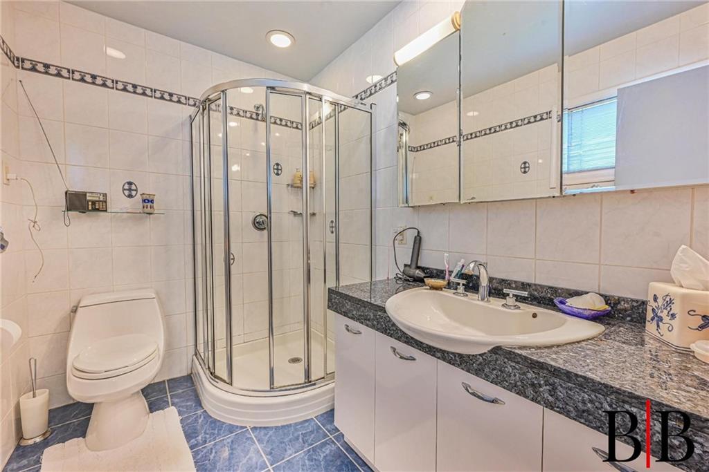 203 Whitman Drive, Brooklyn, New York, 11234 image 15