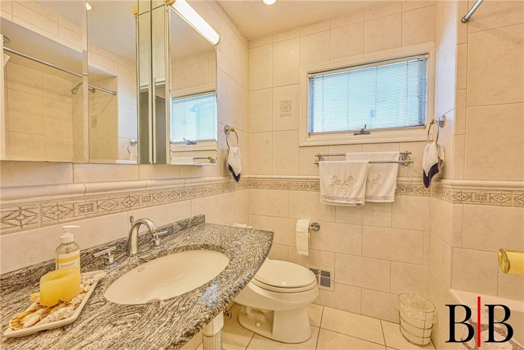 203 Whitman Drive, Brooklyn, New York, 11234 image 18