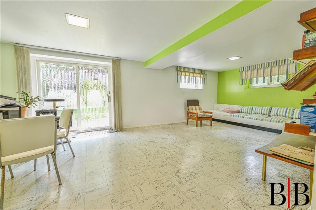 203 Whitman Drive, Brooklyn, New York, 11234 image 19