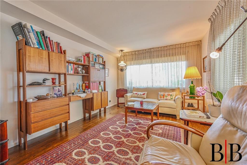 203 Whitman Drive, Brooklyn, New York, 11234 image 6