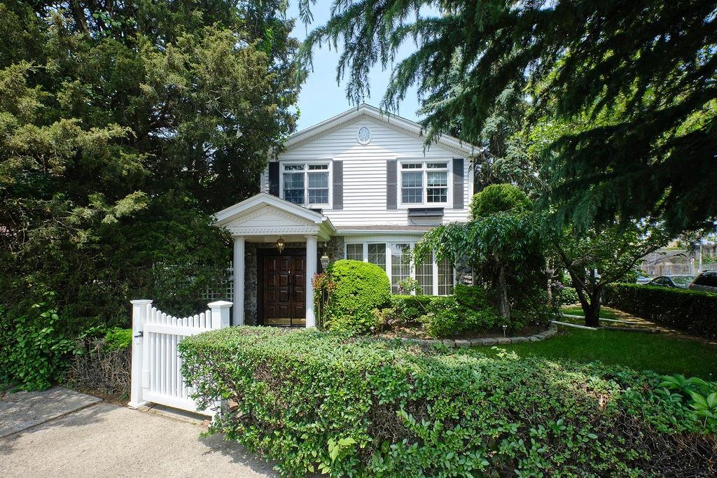 3043 Avenue Z Image 2