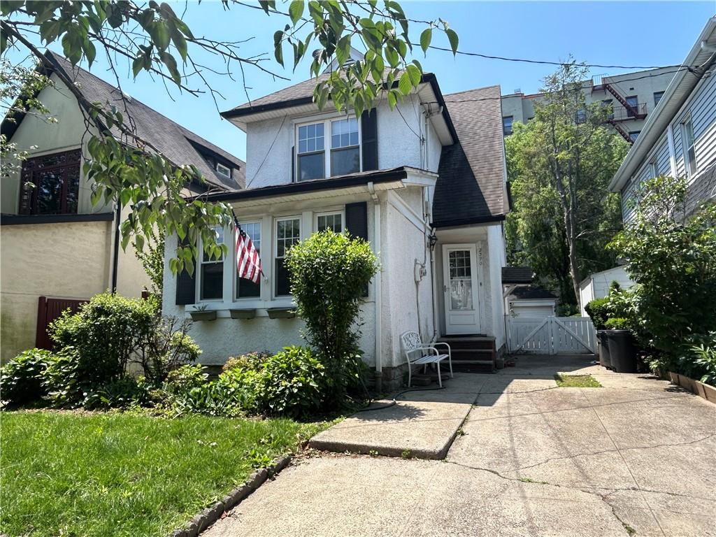2390 East 21st Street Image 2