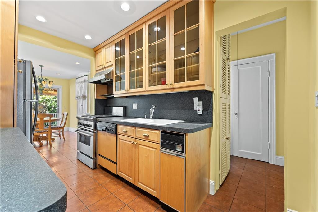 2039 West 5th Street, Brooklyn, New York, 11223 image 6