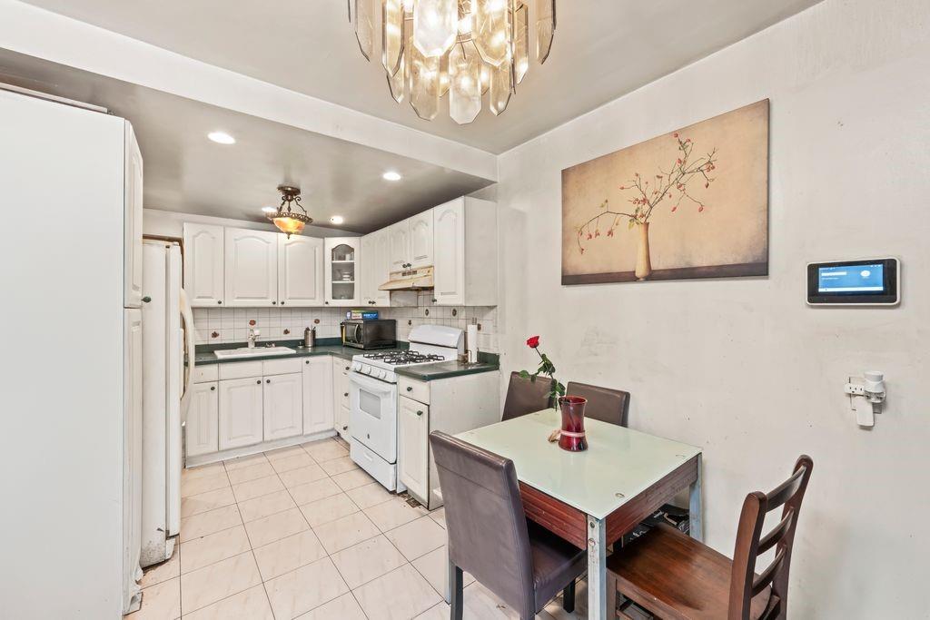 1130 East 99th Street Image 5