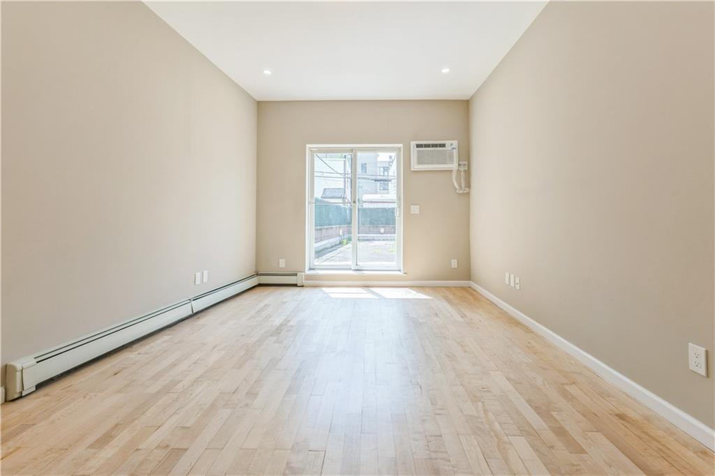 1570 West 10th Street 1B Image 1