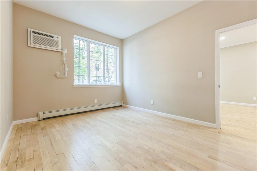 1570 West 10th Street 1B Image 5