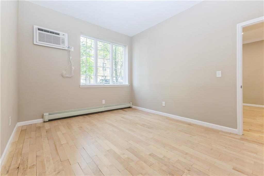1570 West 10th Street 1B Image 4