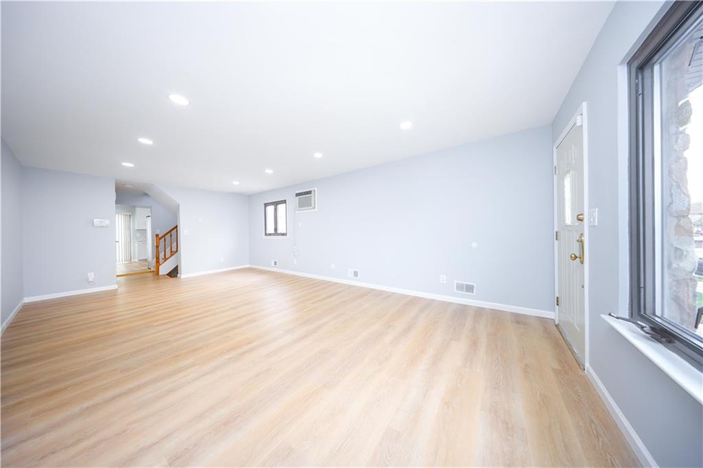 18 Rowan Avenue, Staten  Island, New York, 10306 image 15