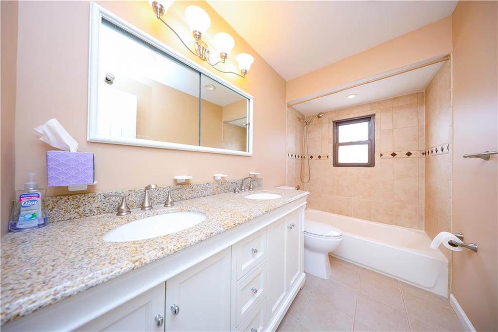 18 Rowan Avenue, Staten  Island, New York, 10306 image 21
