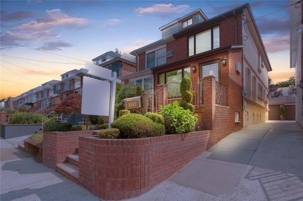 1042 76th Street, Brooklyn, New York, 11228 image 12