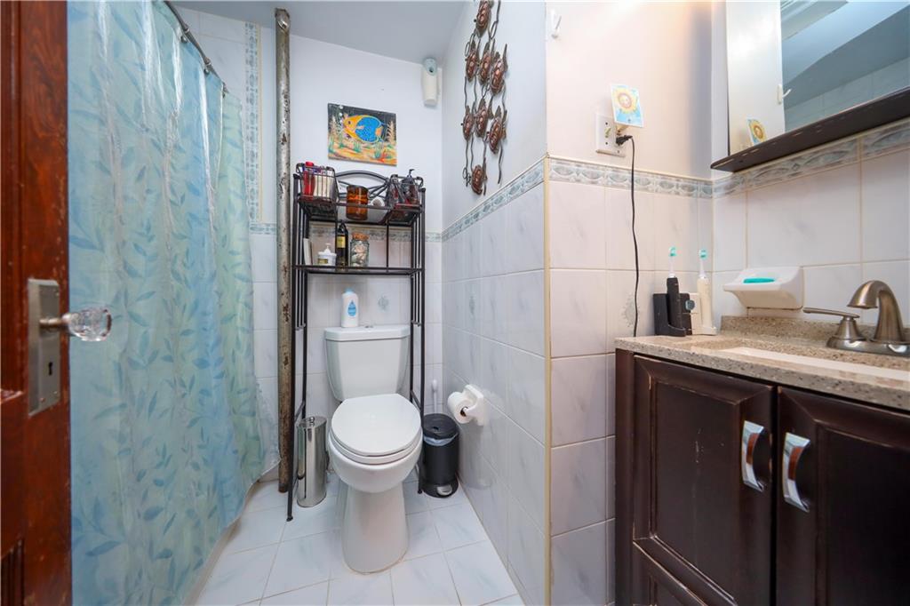 32 Gatling Place, Brooklyn, New York, 11209 image 11