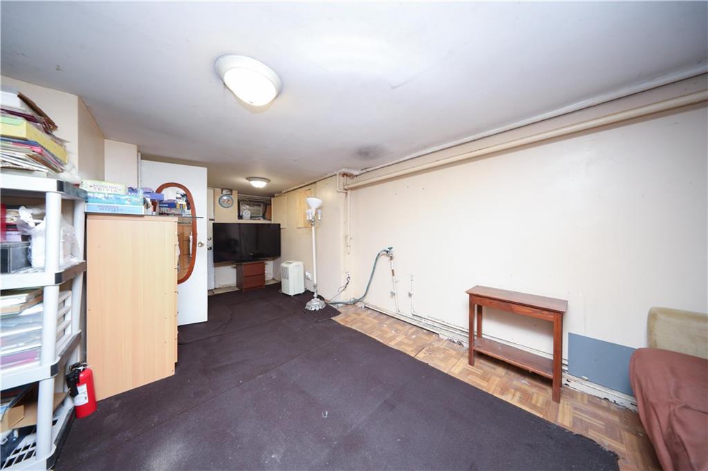 32 Gatling Place, Brooklyn, New York, 11209 image 20