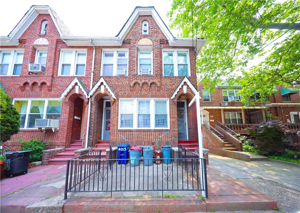 4215 Bedford Avenue Image 3