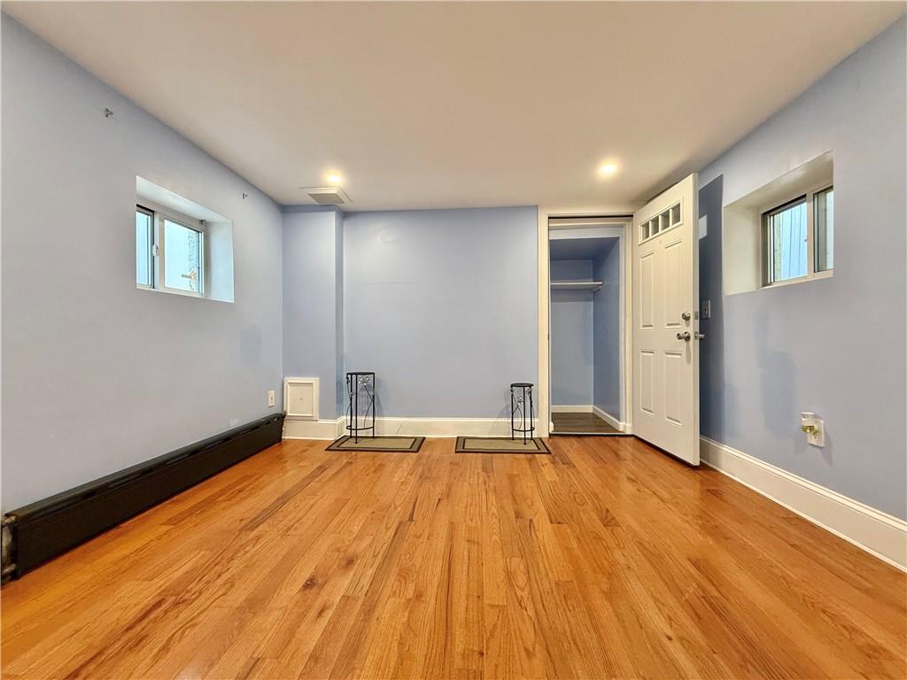 90 Hickory Avenue, Staten  Island, New York, 10305 image 16