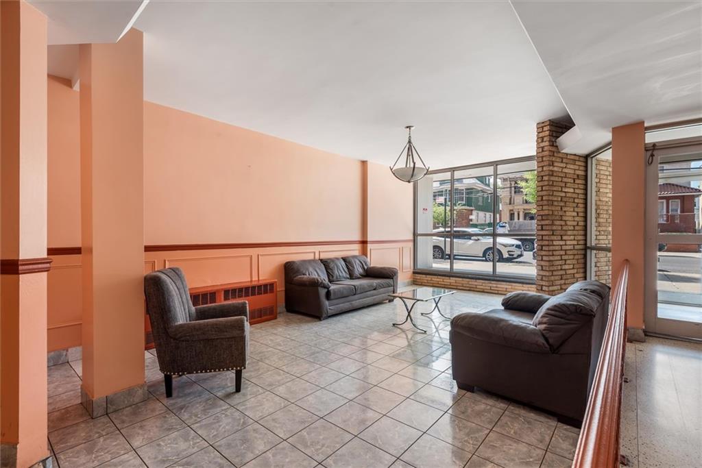 735 Avenue W 6J Image 1