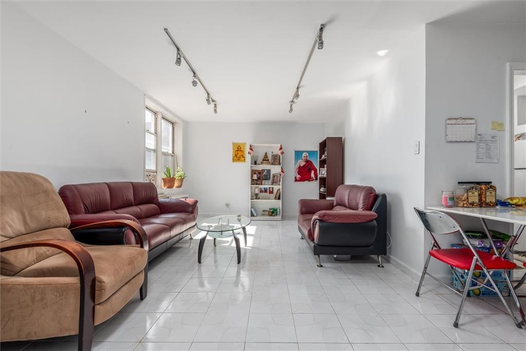 735 Avenue W 6J, Brooklyn, New York, 11223 image 6
