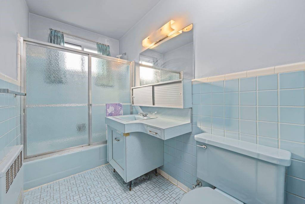 8880 Bay 16th Street, Brooklyn, New York, 11214 image 16