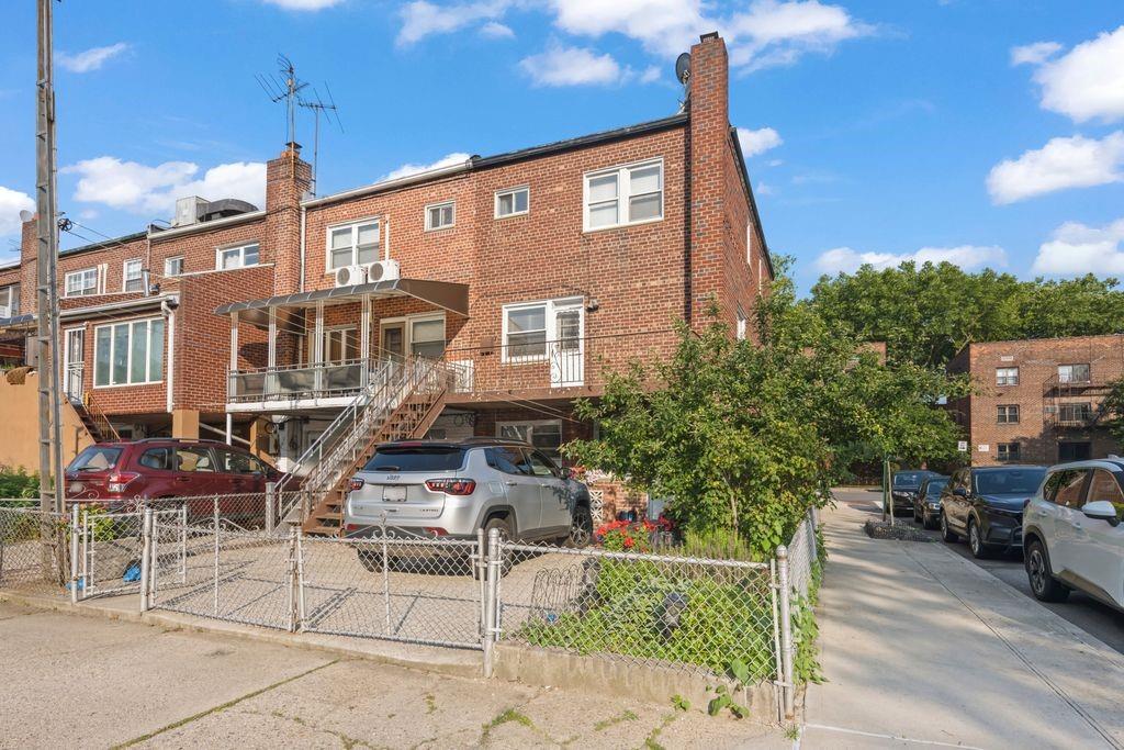 8880 Bay 16th Street, Brooklyn, New York, 11214 image 34