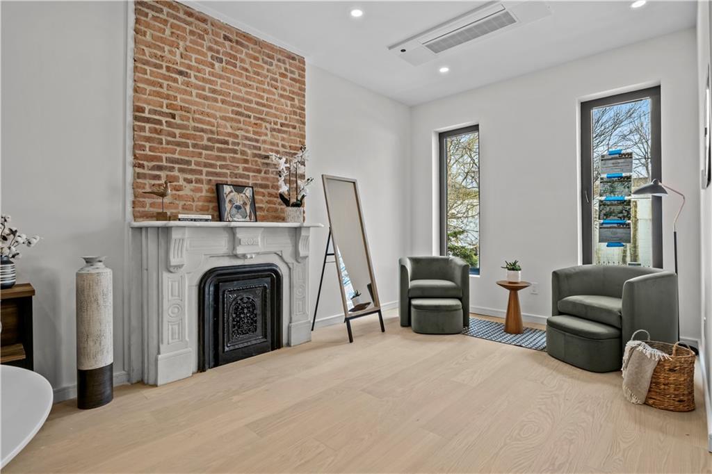 320 10th Street, Brooklyn, New York, 11215 image 13