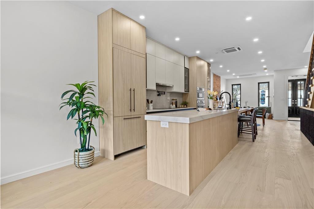 320 10th Street, Brooklyn, New York, 11215 image 6