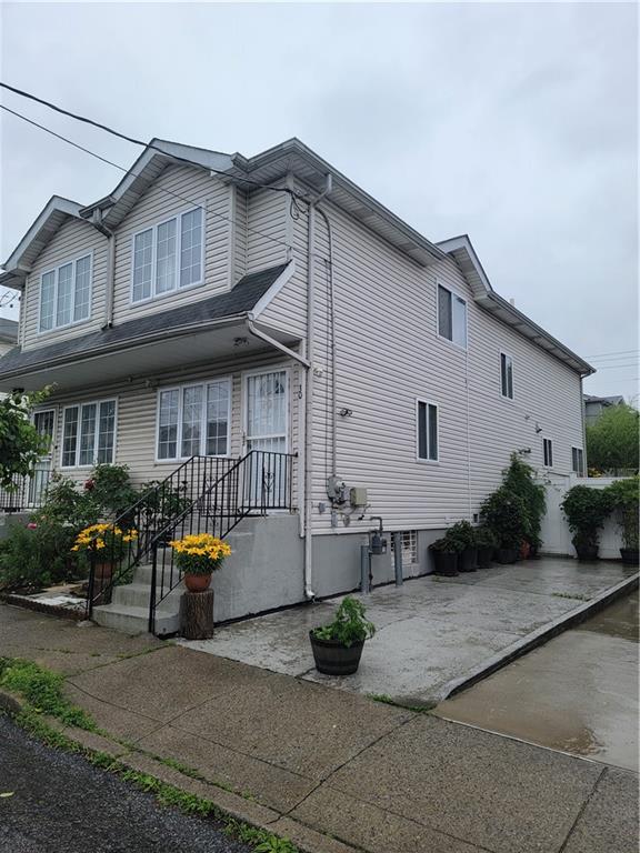30 Winegar Lane, Staten  Island, New York, 10310