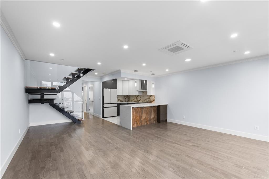 100 16th Street 4, Brooklyn, New York, 11221 image 10