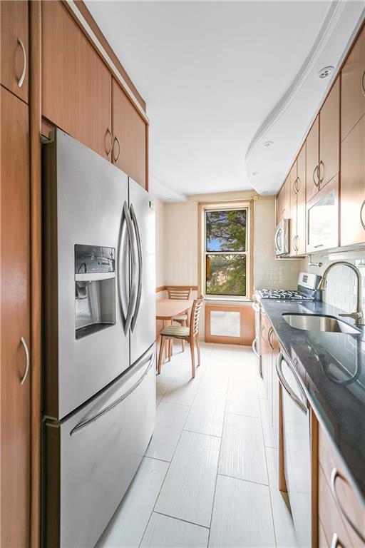 2514 East 7th Street 3C Image 4