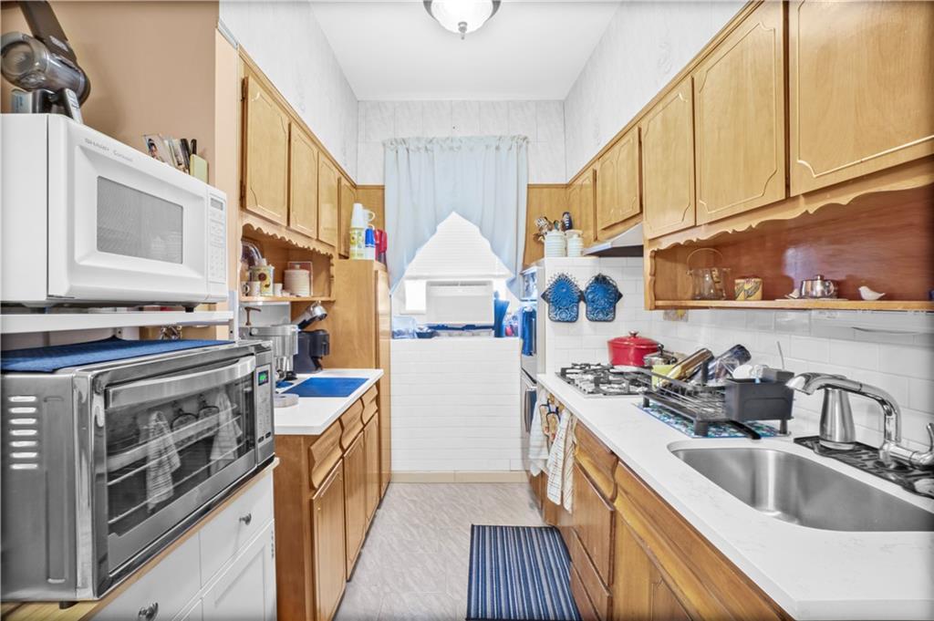 2045 West 11th Street, Brooklyn, New York, 11223 image 11