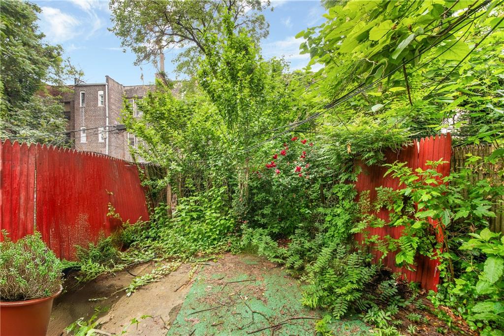317 Pennsylvania Avenue, Brooklyn, New York, 11207 image 6