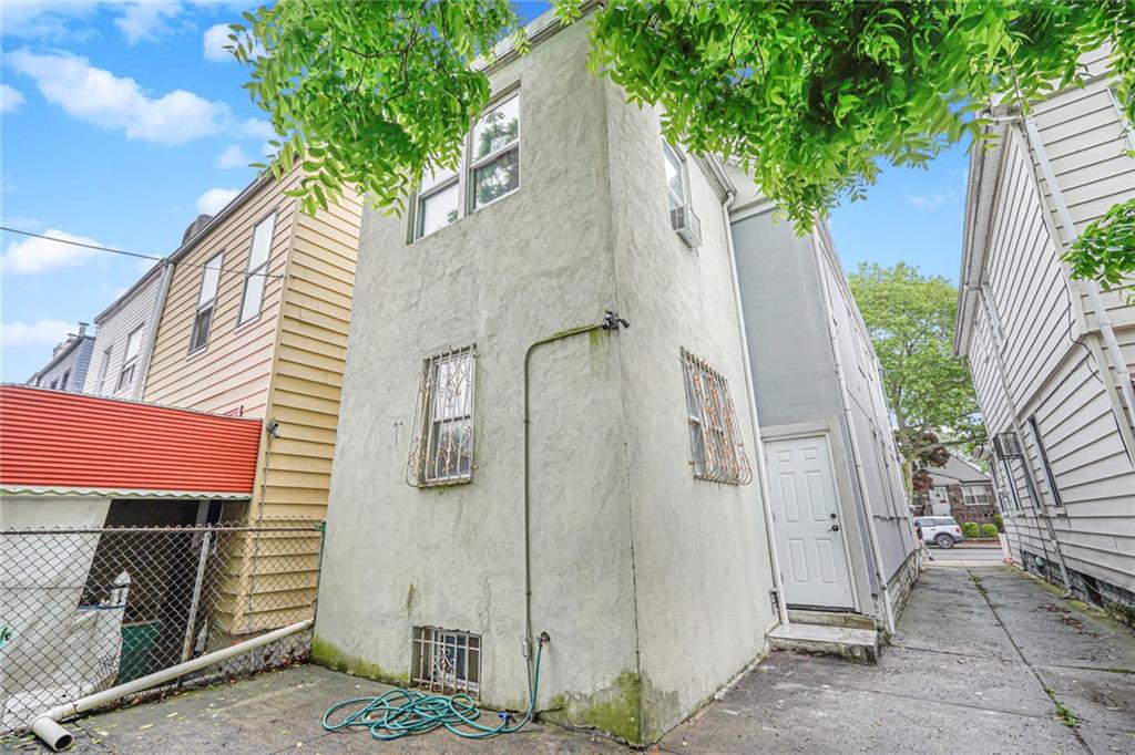 592 East 39th Street, Brooklyn, New York, 11203 image 24