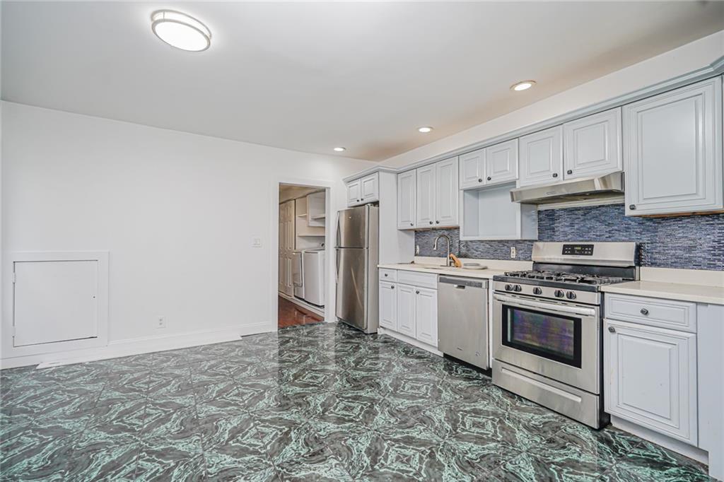 592 East 39th Street, Brooklyn, New York, 11203 image 7