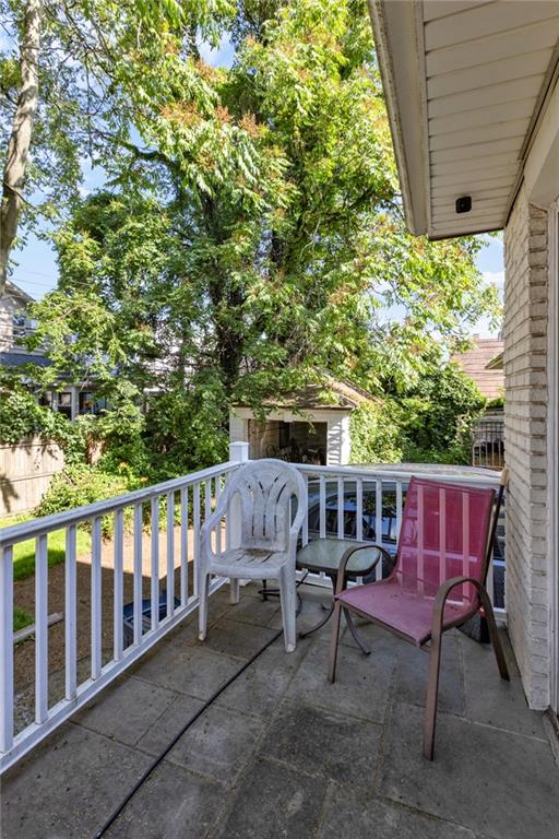 154 Beaumont Street, Brooklyn, New York, 11235 image 25