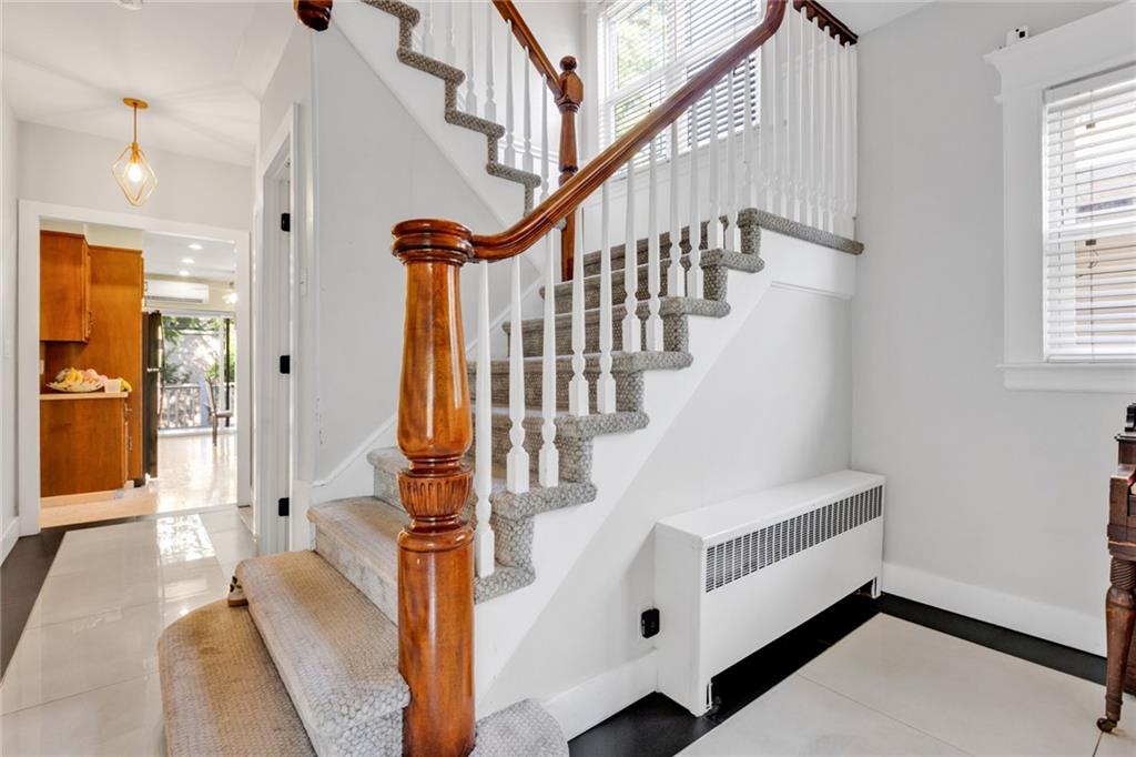 154 Beaumont Street, Brooklyn, New York, 11235 image 8