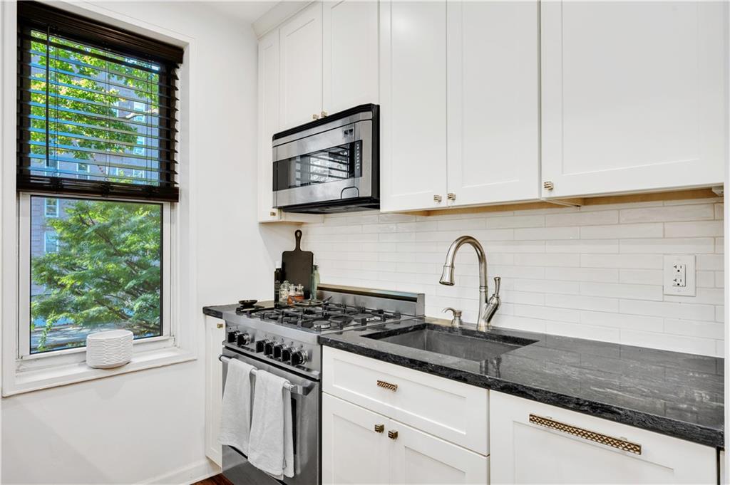 9707 4th Avenue 3R, Brooklyn, New York, 11209 image 7