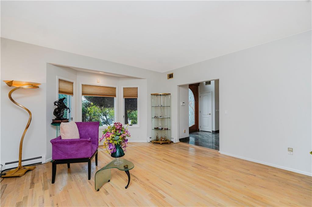 36 Adlers Lane, Staten  Island, New York, 10307 image 8