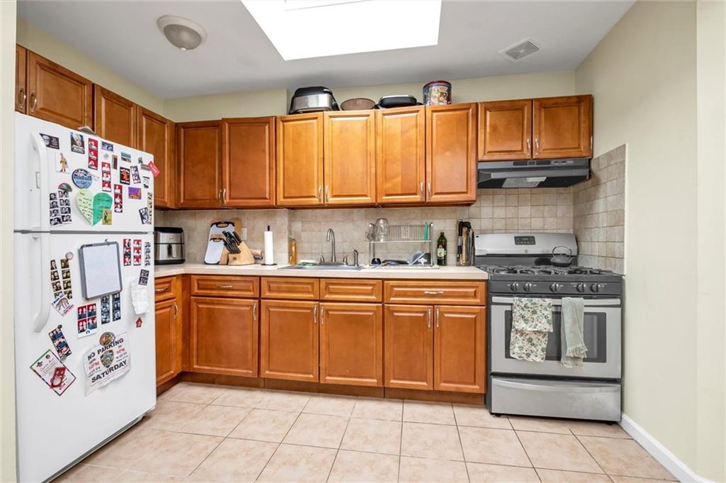 124 Stockholm Street, Brooklyn, New York, 11221 image 10