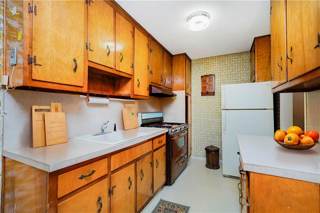 1935 Shore Parkway 8E, Brooklyn, New York, 11214 image 13