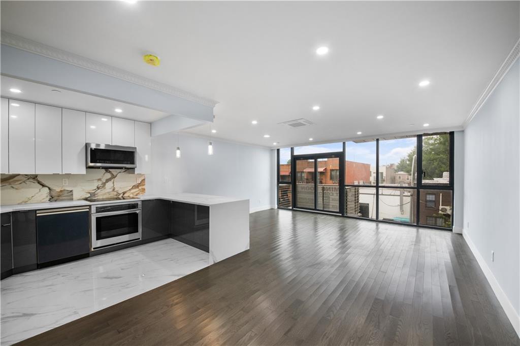 100 16th Street 2, Brooklyn, New York, 11221 image 10