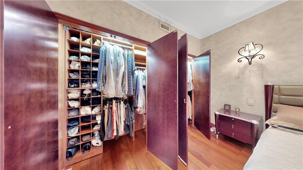 20 Corbin Place, Brooklyn, New York, 11235 image 17