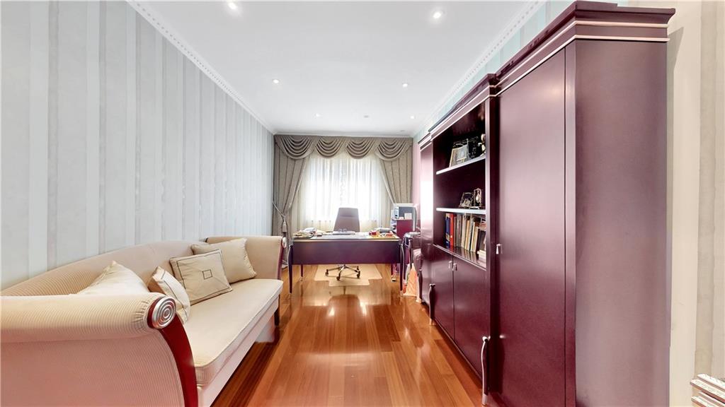 20 Corbin Place, Brooklyn, New York, 11235 image 20