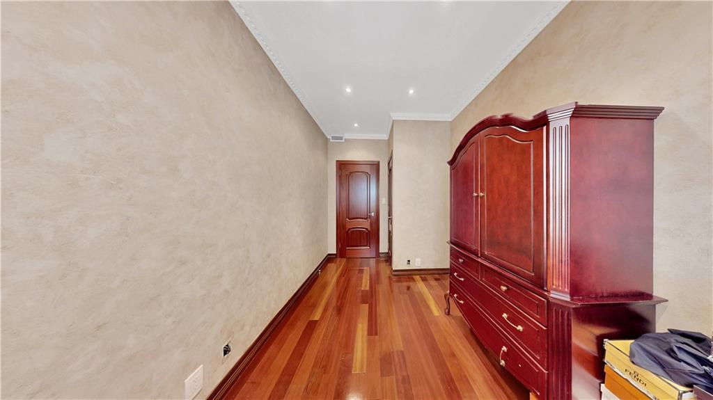 20 Corbin Place, Brooklyn, New York, 11235 image 25
