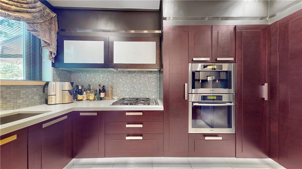20 Corbin Place, Brooklyn, New York, 11235 image 9