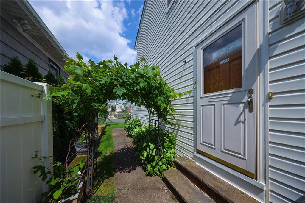 26 Hull Avenue, Staten  Island, New York, 10306 image 12