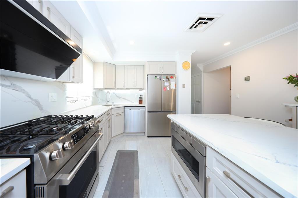 26 Hull Avenue, Staten  Island, New York, 10306 image 18