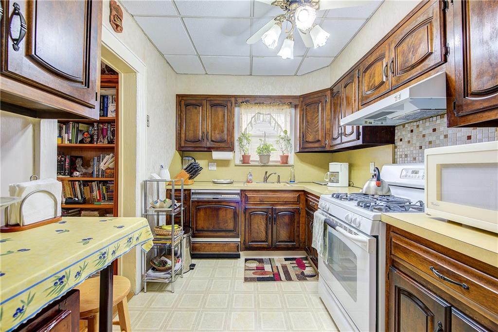 1682 East 52nd Street, Brooklyn, New York, 11234 image 8